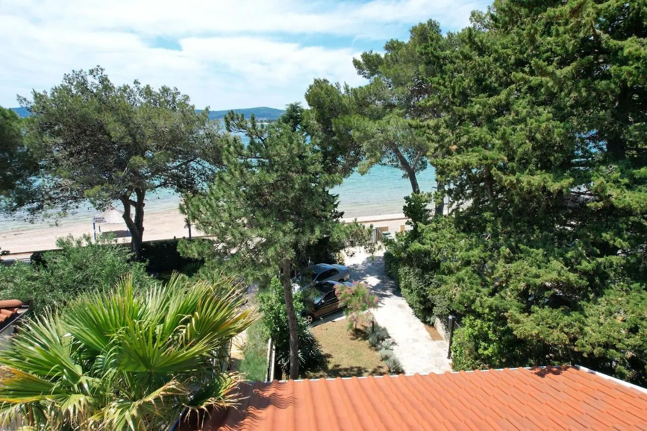 Sea Sound Apartments Rea Sveti Filip i Jakov