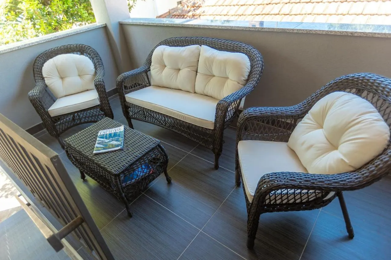 Sea Sound Apartments Rea Sveti Filip i Jakov Croatia